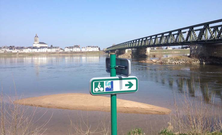 Loire à Vélo sign