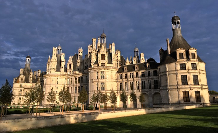 bicycle tours loire valley france Chambord chateau