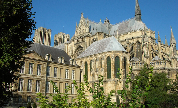 Palais de Tau & Reims cathedral