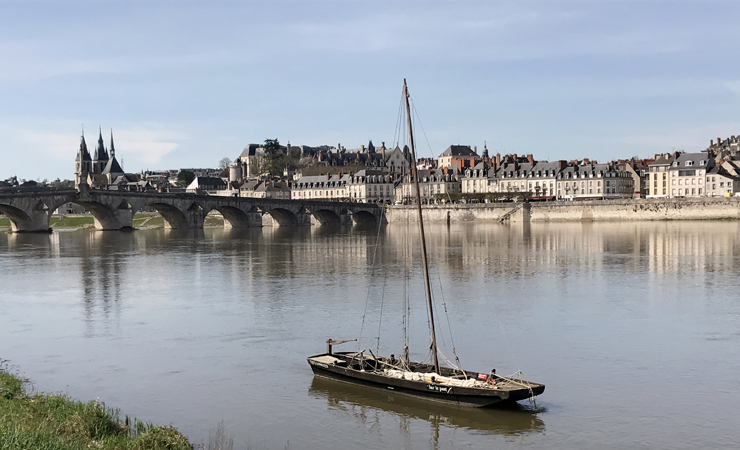 Blois & Loire river banks