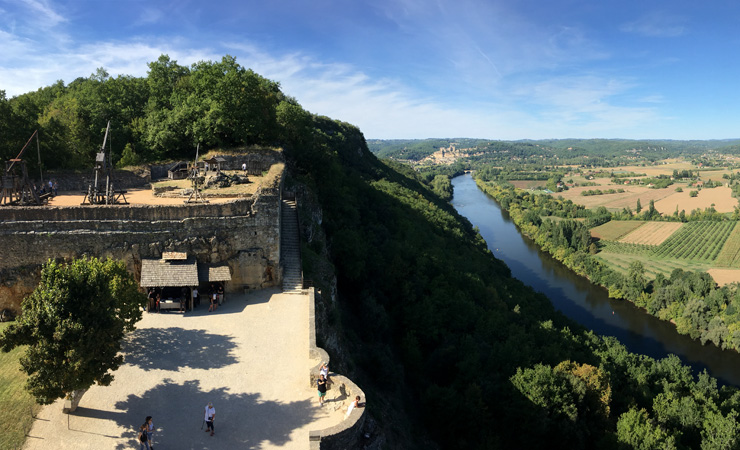 View over the Dordogne river and Château de Beynac