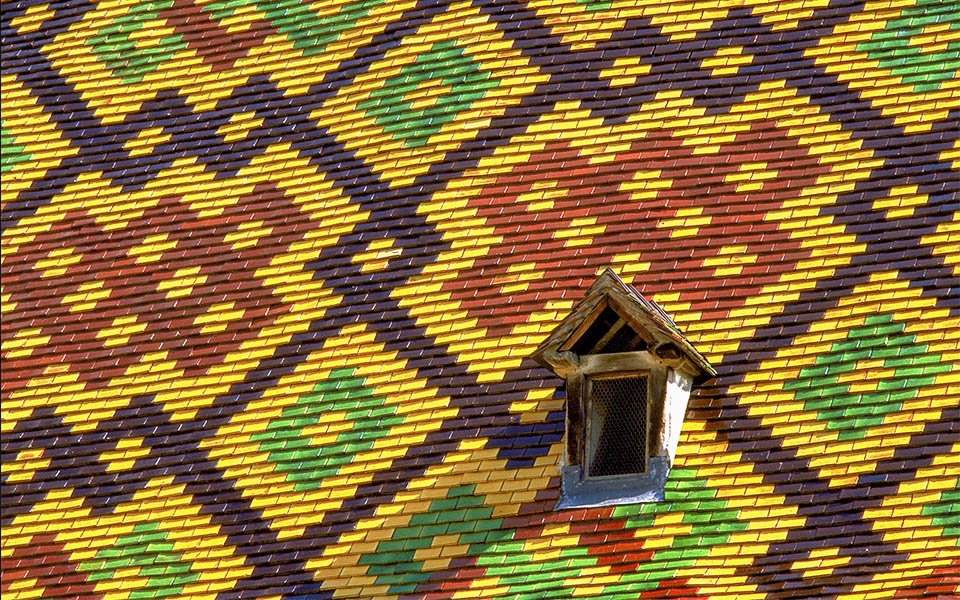 Glazed tiles of Hôtel Dieu in Beaune