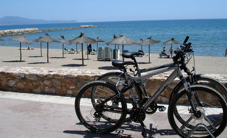 Bikes & beach
