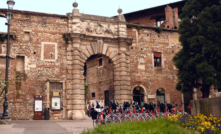 ©eurobike_Teatro Olimpico - Vicence - eb-venetien-rundfahrt-vicenza-teatro-olimpico-15_28576940846_o