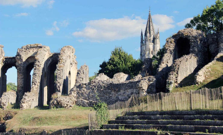 Saintes - Amphitheater & St Eutrope