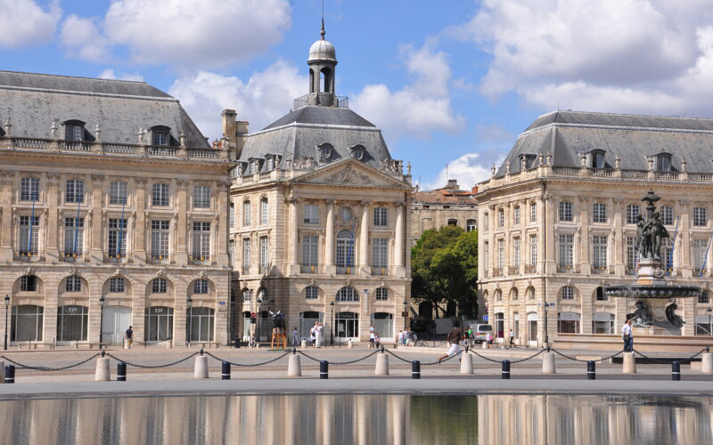 Water mirror and Place de la Bourse - Bordeaux