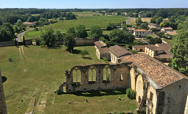 Entre-Deux-Mers landscape