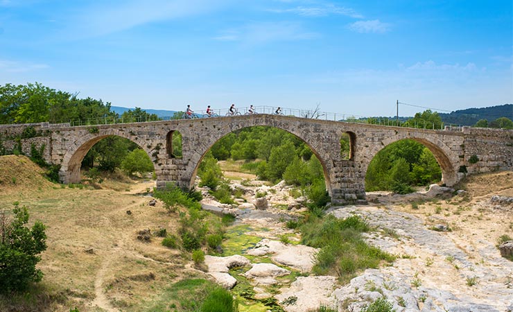 Le pont Julien